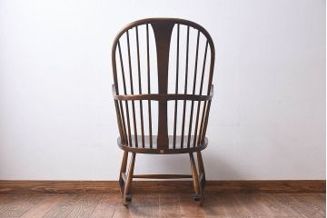 ヴィンテージ家具　イギリスビンテージ　ERCOL(アーコール)　エレガントなクッション付きロッキングチェア(揺り椅子、イス)