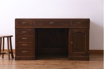 昭和中期　美品!ナラ材　風格のある佇まいの組み立て式両袖机(ワークデスク、在宅ワーク、在宅用、作業台)