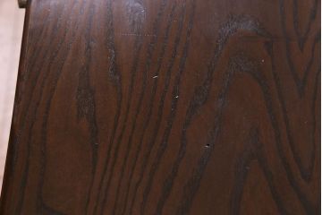 昭和中期　美品!ナラ材　風格のある佇まいの組み立て式両袖机(ワークデスク、在宅ワーク、在宅用、作業台)