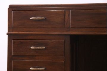 昭和中期　美品!ナラ材　風格のある佇まいの組み立て式両袖机(ワークデスク、在宅ワーク、在宅用、作業台)