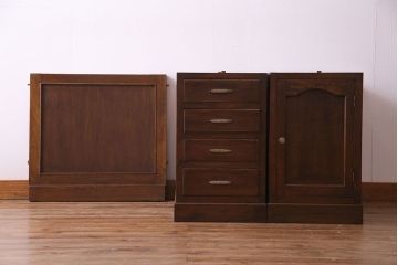 昭和中期　美品!ナラ材　風格のある佇まいの組み立て式両袖机(ワークデスク、在宅ワーク、在宅用、作業台)