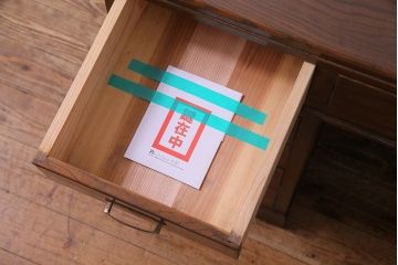 昭和中期　美品!ナラ材　風格のある佇まいの組み立て式両袖机(ワークデスク、在宅ワーク、在宅用、作業台)