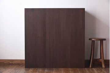 レトロ家具　レトロ　総桐材製　均等に整列した引き出しが印象的な薬箪笥(引き出し、桐箪笥、桐たんす)