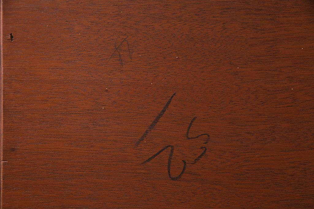 北欧ビンテージ家具　チーク材　ユニークな形が目を惹く両袖デスク(ワークデスク、在宅ワーク、在宅用、リビングボード)