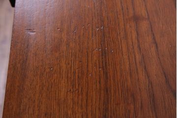 北欧ビンテージ家具　希少品!　バイカラーがおしゃれな特大サイズのサイドボード(リビングボード、キャビネット)