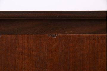 北欧ビンテージ家具　希少品!　バイカラーがおしゃれな特大サイズのサイドボード(リビングボード、キャビネット)