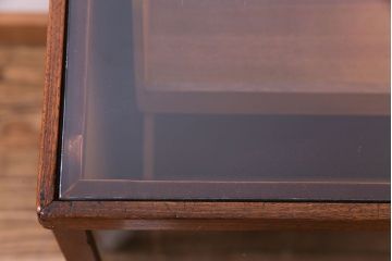 イギリスビンテージ　美品　チーク材　おしゃれで収納力も充実したシャツケース(ガラスケース、ショーケース)