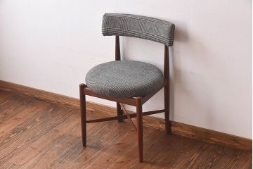 ヴィンテージ家具　北欧ビンテージ　G-PLAN(ジープラン)　Fresco(フレスコ)　グレンチェックのサーキュラーチェア(ダイニングチェア、椅子)(1)