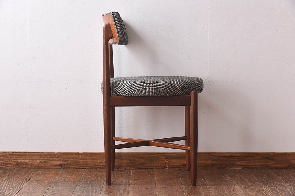 ヴィンテージ家具　北欧ビンテージ　G-PLAN(ジープラン)　Fresco(フレスコ)　グレンチェックのサーキュラーチェア(ダイニングチェア、椅子)(2)