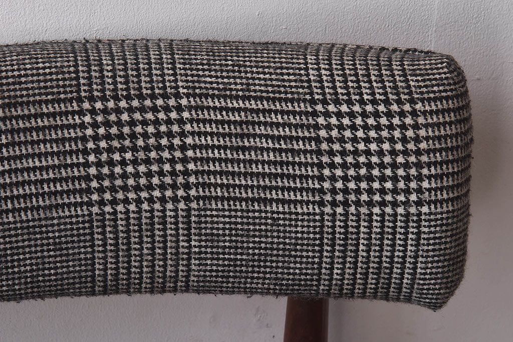 ヴィンテージ家具　北欧ビンテージ　G-PLAN(ジープラン)　Fresco(フレスコ)　グレンチェックのサーキュラーチェア(ダイニングチェア、椅子)(2)