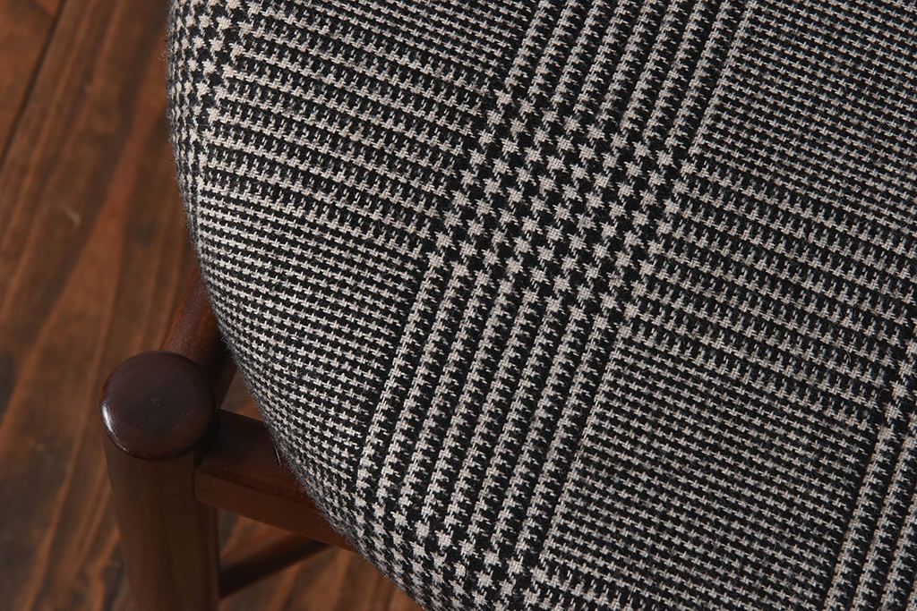 ヴィンテージ家具　北欧ビンテージ　G-PLAN(ジープラン)　Fresco(フレスコ)　グレンチェックのサーキュラーチェア(ダイニングチェア、椅子)(2)