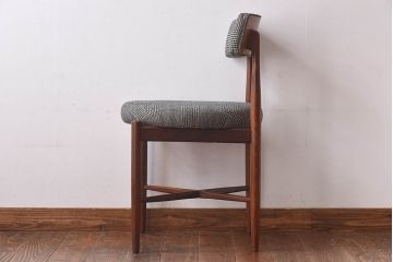 ヴィンテージ家具　北欧ビンテージ　G-PLAN(ジープラン)　Fresco(フレスコ)　グレンチェックのサーキュラーチェア(ダイニングチェア、椅子)