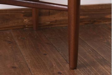 ヴィンテージ家具　北欧ビンテージ　G-PLAN(ジープラン)　Fresco(フレスコ)　グレンチェックのサーキュラーチェア(ダイニングチェア、椅子)