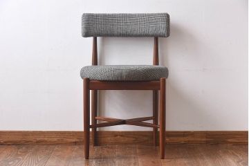 ヴィンテージ家具　北欧ビンテージ　G-PLAN(ジープラン)　Fresco(フレスコ)　おしゃれなダイニングチェア(サーキュラーチェア、椅子)(1)