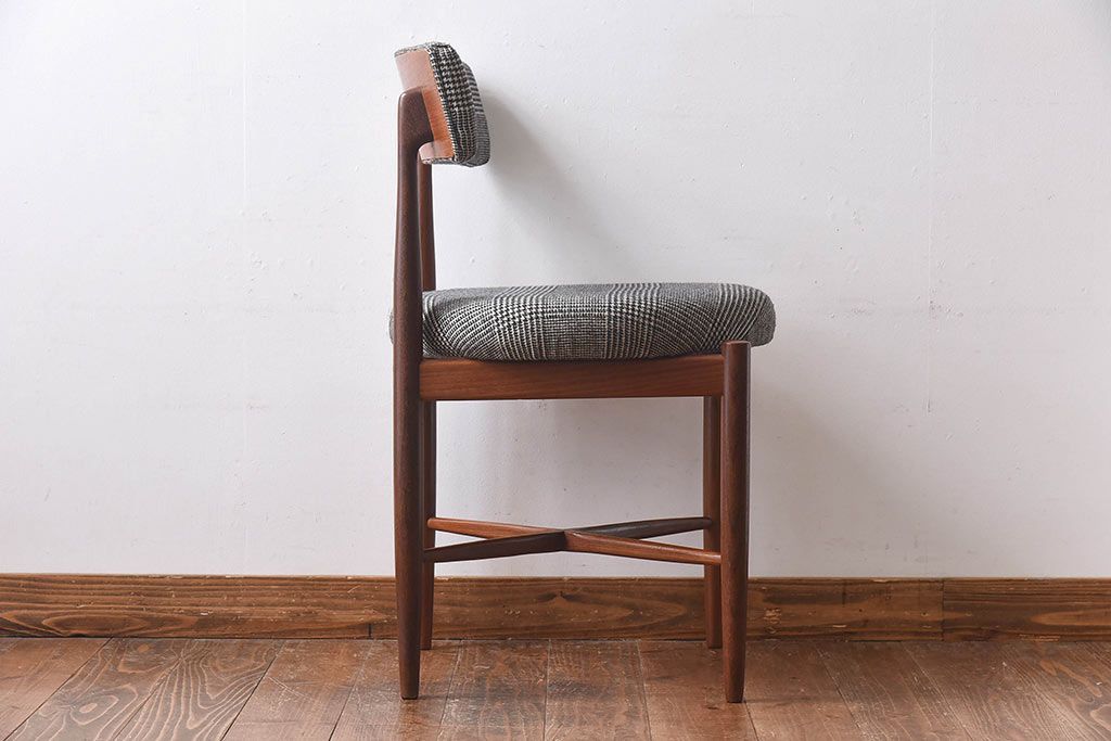 ヴィンテージ家具　北欧ビンテージ　G-PLAN(ジープラン)　Fresco(フレスコ)　おしゃれなダイニングチェア(サーキュラーチェア、椅子)(1)