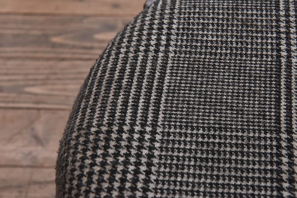 ヴィンテージ家具　北欧ビンテージ　G-PLAN(ジープラン)　Fresco(フレスコ)　おしゃれなダイニングチェア(サーキュラーチェア、椅子)(1)