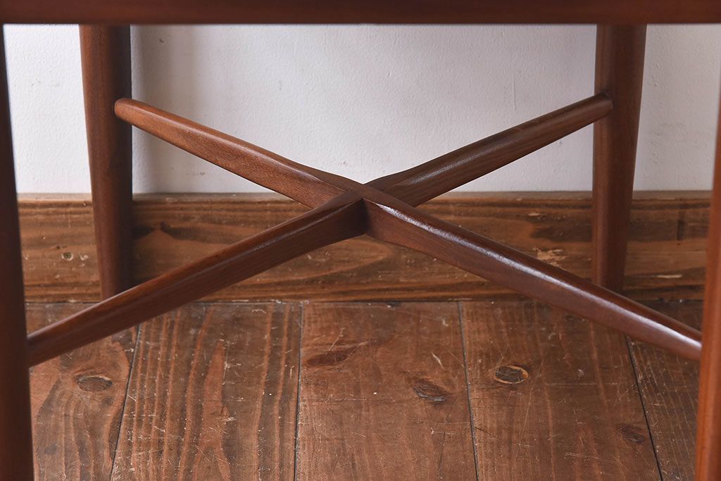 ヴィンテージ家具　北欧ビンテージ　G-PLAN(ジープラン)　Fresco(フレスコ)　おしゃれなダイニングチェア(サーキュラーチェア、椅子)(1)