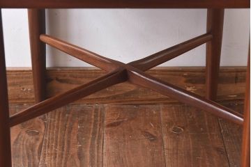 ヴィンテージ家具　北欧ビンテージ　G-PLAN(ジープラン)　Fresco(フレスコ)　おしゃれなダイニングチェア(サーキュラーチェア、椅子)(1)