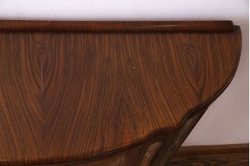 イギリス家具　チーク材　遊び心を感じる優雅な猫脚のガラスキャビネット(リキュールキャビネット、ガラスケース、飾り棚)