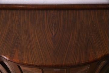 イギリス家具　チーク材　遊び心を感じる優雅な猫脚のガラスキャビネット(リキュールキャビネット、ガラスケース、飾り棚)