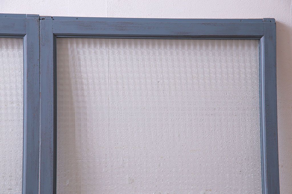 ペイント家具　チェッカーガラス入り!シャビーシックなガラス戸(窓、引き戸、建具)2枚組