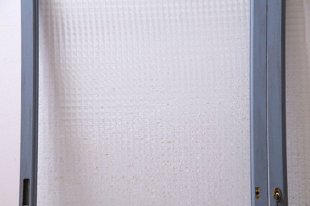 ペイント家具　チェッカーガラス入り!シャビーシックなガラス戸(窓、引き戸、建具)2枚組
