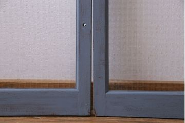 ペイント家具　チェッカーガラス入り!シャビーシックなガラス戸(窓、引き戸、建具)2枚組