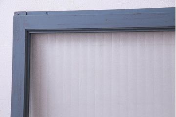 ペイント家具　チェッカーガラス入り!シャビーシックなガラス戸(窓、引き戸、建具)2枚組