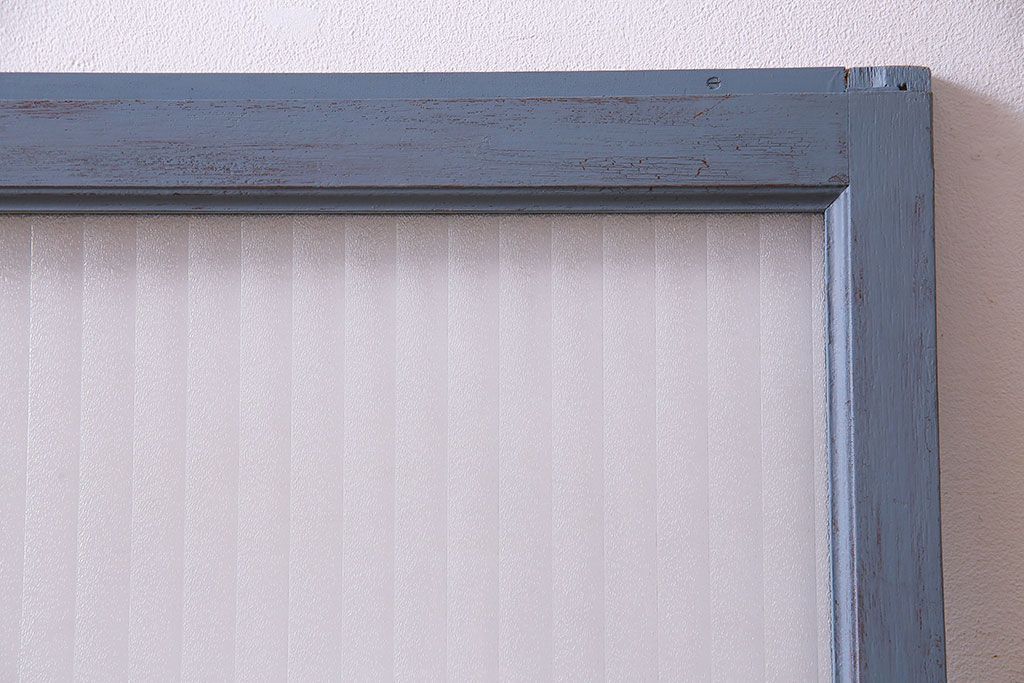 ペイント家具　チェッカーガラス入り!シャビーシックなガラス戸(窓、引き戸、建具)2枚組