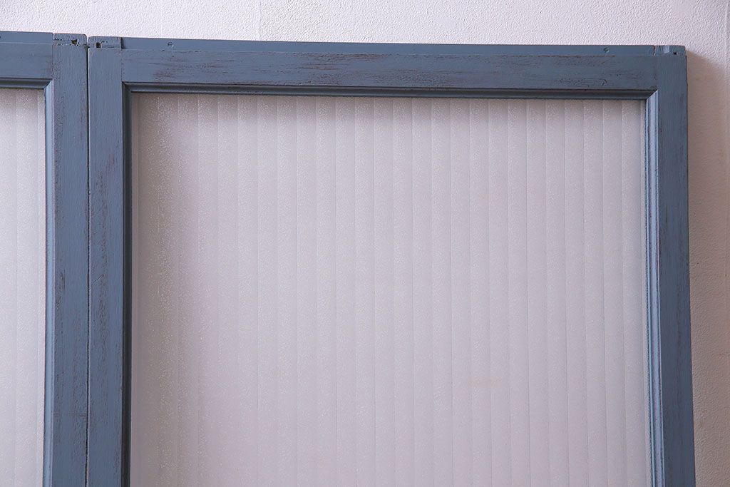 ペイント家具　チェッカーガラス入り!シャビーシックなガラス戸(窓、引き戸、建具)2枚組