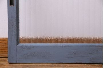 ペイント家具　チェッカーガラス入り!シャビーシックなガラス戸(窓、引き戸、建具)2枚組