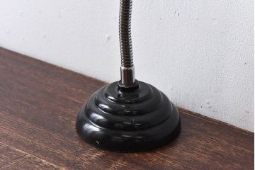 昭和レトロ　昔懐かしさを感じさせるスタンドライト(卓上照明、デスクスタンド)(2)