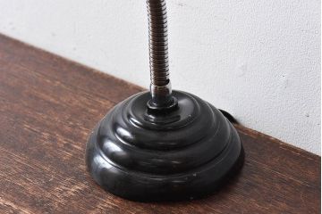 昭和レトロ　メンズライクなインテリアにおすすめの黒いスタンドライト(卓上照明、デスクスタンド)(2)