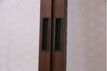 昭和レトロ　オリジナルガラス入り　異なるガラスの組み合わせがおしゃれなガラス帯戸2枚セット(引き戸、建具)