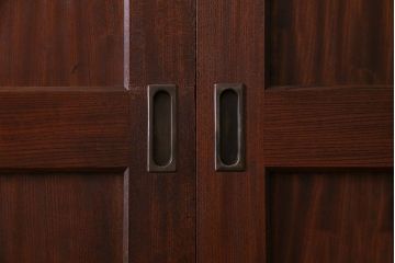 【商談品】和製アンティーク　高級品　総ケヤキ材一枚板!　威厳が漂う上質な板戸(帯戸、引き戸、建具)4枚セット