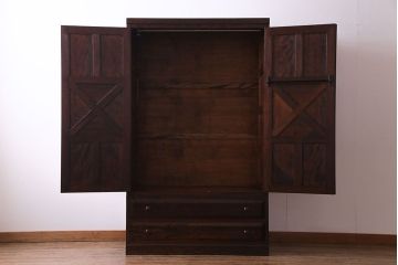 中古美品　松本民芸家具　シックな雰囲気が魅力的なワードローブ(チェスト、衣装箪笥)