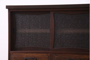 レトロ家具　昭和初期　脚付き　レトロな雰囲気漂うリメイクローボード(収納棚、リビングボード)