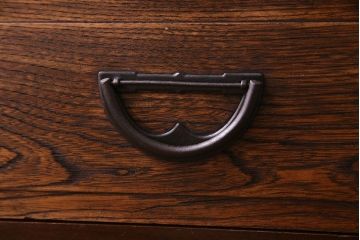 レトロ家具　昭和初期　脚付き　レトロな雰囲気漂うリメイクローボード(収納棚、リビングボード)