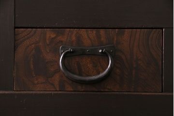 アンティーク家具　古民具・骨董　重ね箪笥　丸桟仕上げの上質な近江水屋箪笥(カップボード、収納棚)