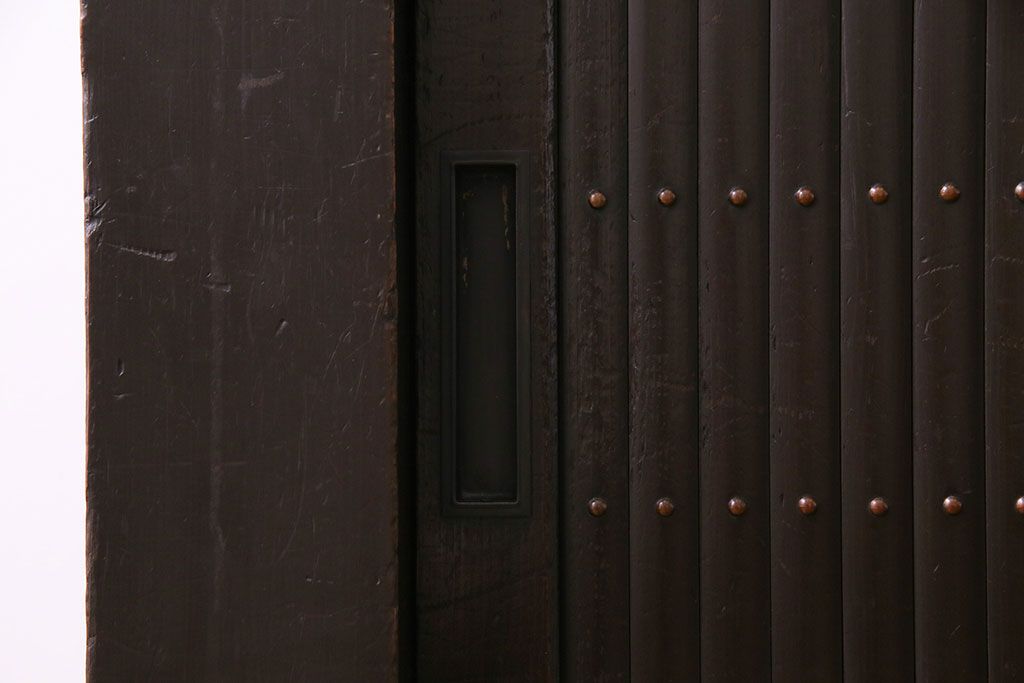 アンティーク家具　古民具・骨董　重ね箪笥　丸桟仕上げの上質な近江水屋箪笥(カップボード、収納棚)