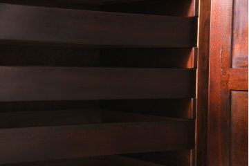 中古美品　松本民芸家具　直線的なデザインが美しいD型和タンス(箪笥、チェスト)(定価約54万円)