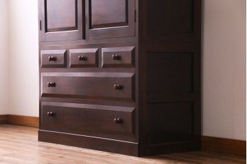 中古美品　松本民芸家具　直線的なデザインが美しいD型和タンス(箪笥、チェスト)(定価約54万円)