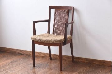 ヴィンテージ家具　北欧ビンテージ　G-PLAN(ジープラン)　メッシュバックのアームチェア(ダイニングチェア、椅子)(3)