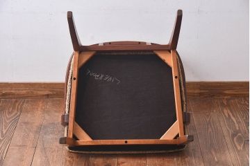 ヴィンテージ家具　北欧ビンテージ　G-PLAN(ジープラン)　メッシュバックのアームチェア(ダイニングチェア、椅子)(3)