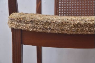ヴィンテージ家具　G-PLAN(ジープラン)　背もたれがメッシュのビンテージアームチェア(ダイニングチェア、椅子)(2)