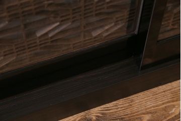 ラフジュ工房オリジナル　古い書院戸を取り入れた組子ガラス戸棚(収納棚、サイドボード)