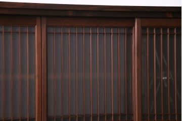 ラフジュ工房オリジナル　古い書院戸を取り入れた組子ガラス戸棚(収納棚、サイドボード)(1)