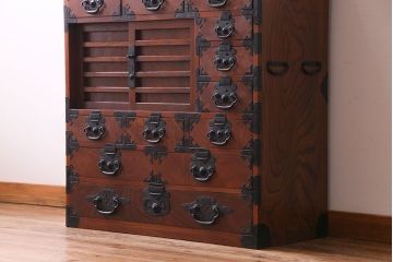 アンティーク家具　和製アンティーク　上手物!三方欅材　杢目の美しさと重厚な金具が目を惹く松本帳場箪笥(時代箪笥、引き出し、戸棚)