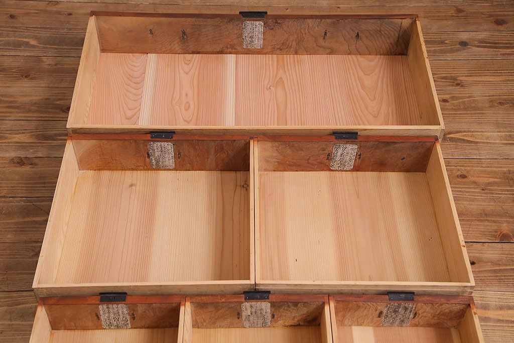 アンティーク家具　和製アンティーク　上手物!三方欅材　杢目の美しさと重厚な金具が目を惹く松本帳場箪笥(時代箪笥、引き出し、戸棚)