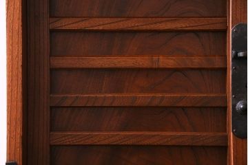 アンティーク家具　和製アンティーク　上手物!三方欅材　杢目の美しさと重厚な金具が目を惹く松本帳場箪笥(時代箪笥、引き出し、戸棚)